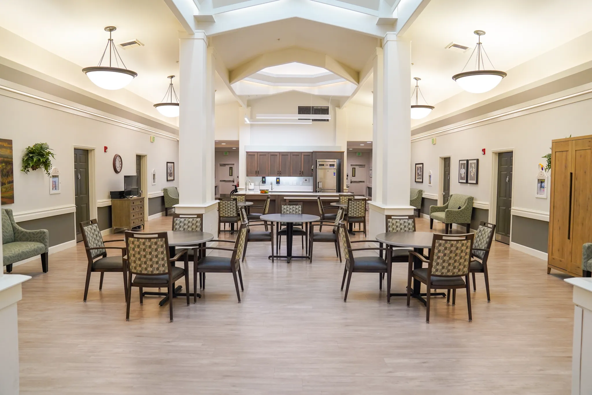Newly Renovated Memory Care in Cottage Grove: See the Transformation at Middlefield Oaks